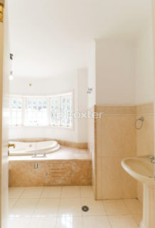 Image 44 - 1034604