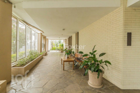 Image 27 - 1034605
