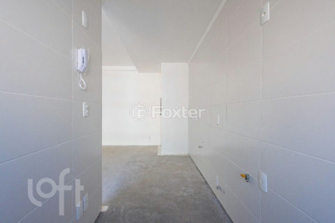 Image 3 - 1034613
