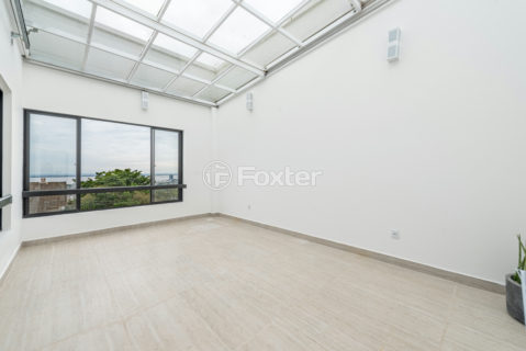 Image 38 - 1034630