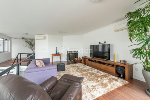 Image 34 - 1034630