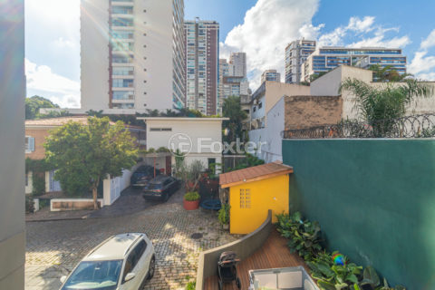 Image 16 - 1034643