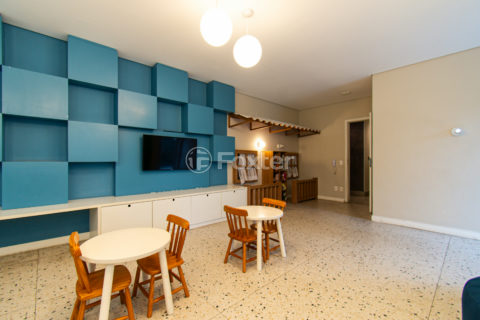 Image 35 - 1034657