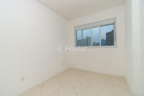 Image 4 - 1034657