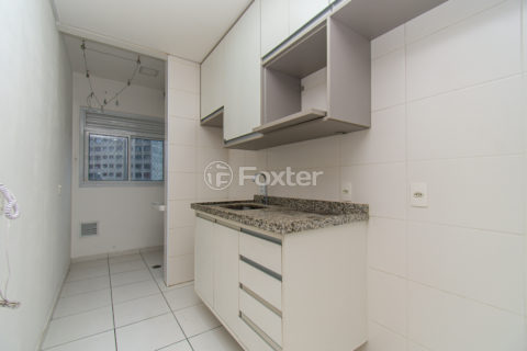 Image 11 - 1034657