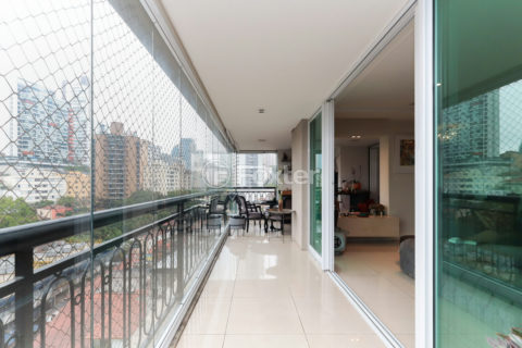 Image 14 - 1034666