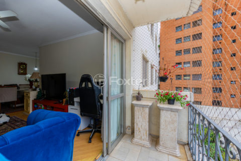 Image 4 - 1034676