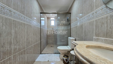 Image 35 - 1034678