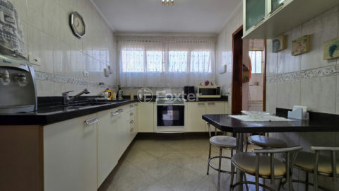 Image 38 - 1034678