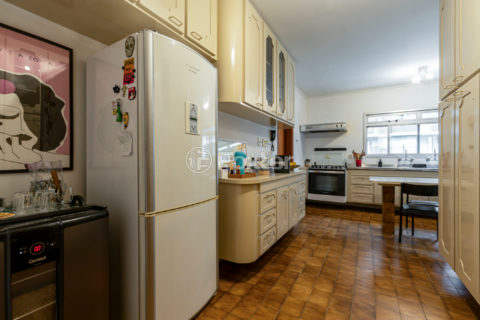 Image 44 - 1034681