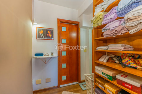 Image 32 - 1034685