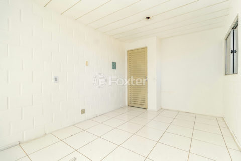 Image 4 - 1034695