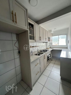 Image 6 - 1034701