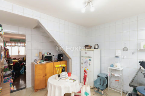 Image 10 - 1034725
