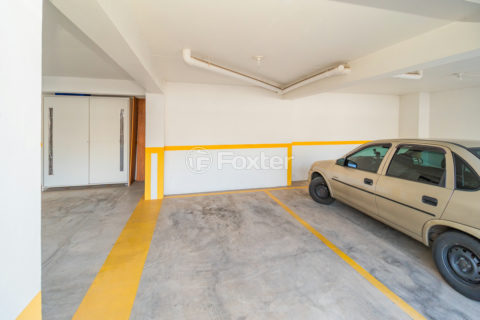 Image 38 - 1034747