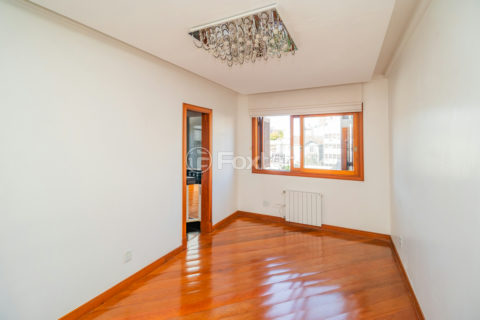 Image 9 - 1034747