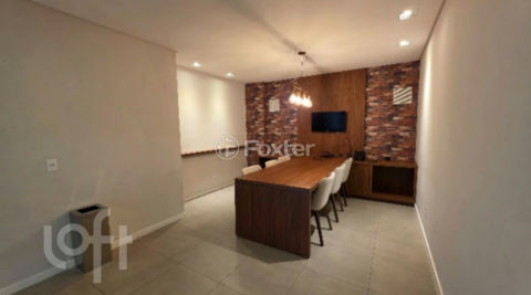 Image 21 - 1034748