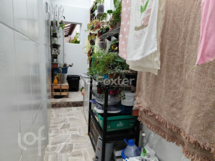 Image 8 - 1034749
