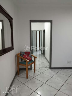 Image 21 - 1034750