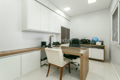 Image 25 - 1034772