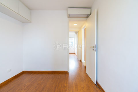 Image 7 - 1034777