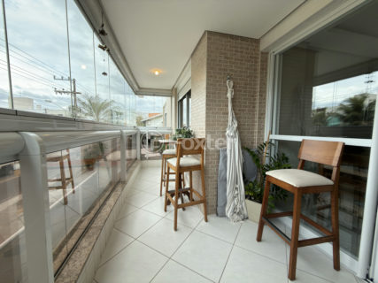 Image 37 - 1034793