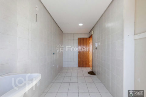 Image 4 - 1034795