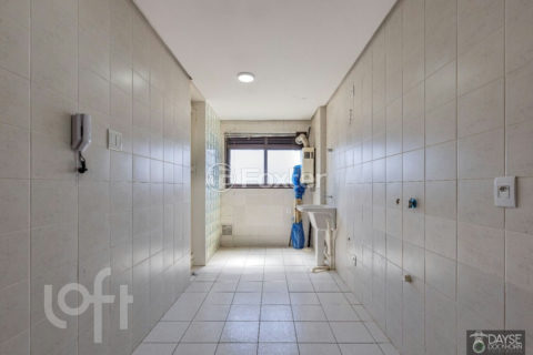 Image 3 - 1034795