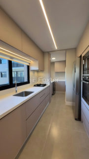 Image 7 - 1034826