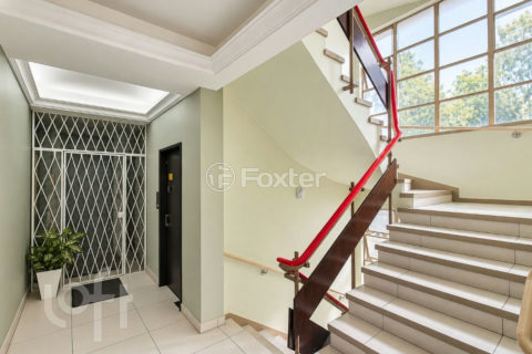 Image 37 - 1034830