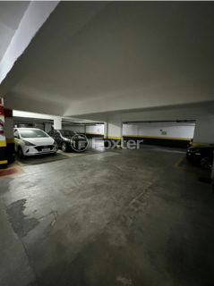 Image 20 - 1034864