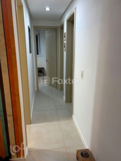 Image 7 - 1034886