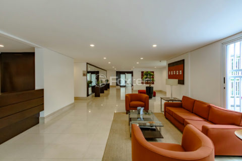 Image 32 - 1034895