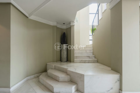 Image 38 - 1034899