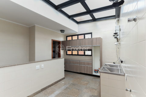 Image 31 - 1034902