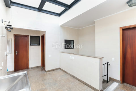 Image 32 - 1034902