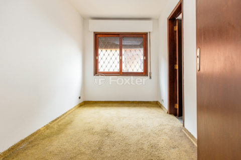 Image 29 - 1034913