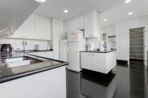Image 41 - 1034915
