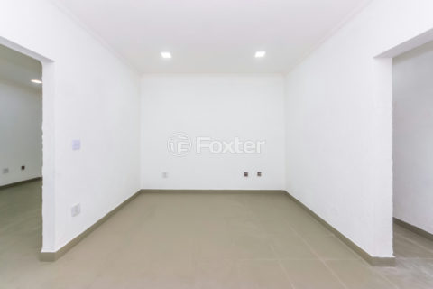 Image 17 - 1034928