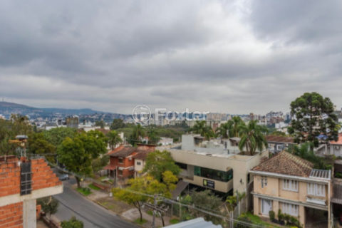 Image 32 - 1034936