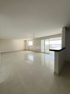 Image 4 - 1034979