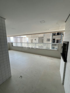 Image 11 - 1034997
