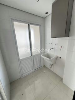Image 9 - 1034997