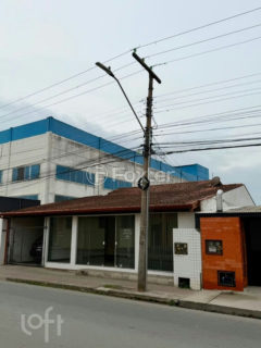 Image 10 - 1035040