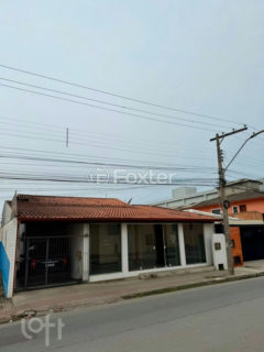 Image 4 - 1035040