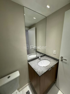 Image 7 - 1035042