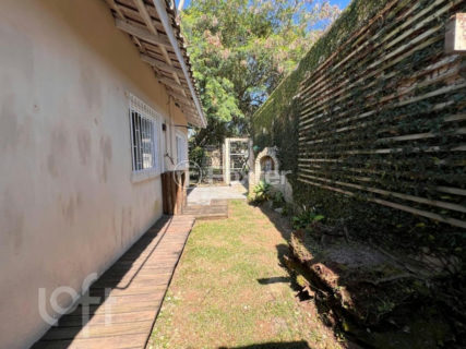 Image 27 - 1035071