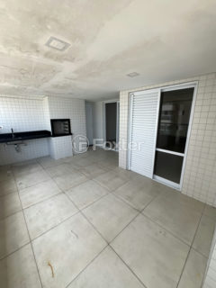 Image 9 - 1035073