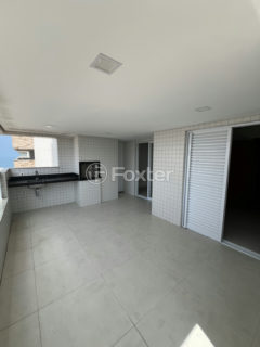 Image 22 - 1035078