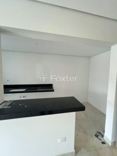 Image 9 - 1035086